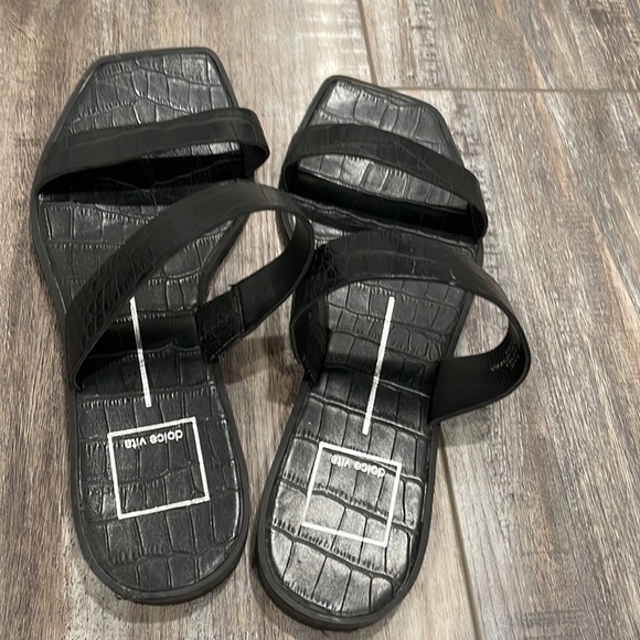 Dolce Vita Black Issac Croc Print Sandals - Picture 5 of 8